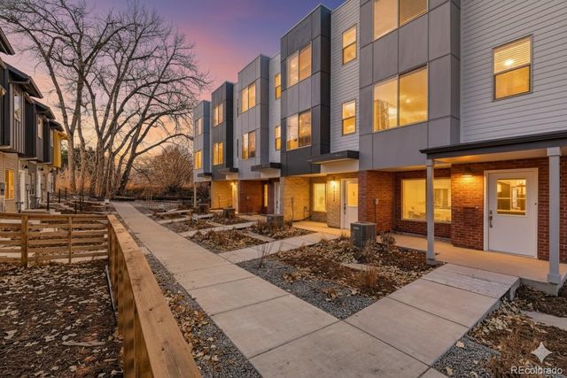 15312 W 69th Place, Arvada, CO 80007