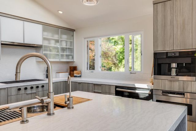 293 Arrowhead Way, Scotts Valley, CA 95066
