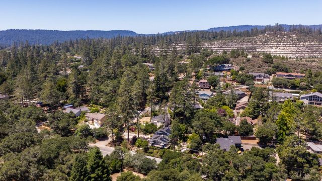 293 Arrowhead Way, Scotts Valley, CA 95066