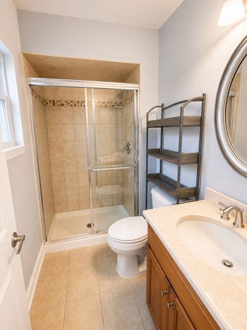 7942 W Addison Street 3, Chicago, IL 60634