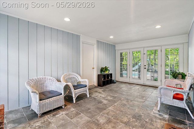 5795 Thorny Ash Road, Oakland Charter Township, MI 48306