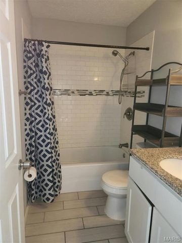 2408 Hidden Meadow Lane, Ballwin, MO 63021