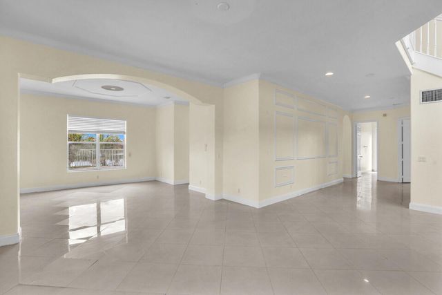 1324 Beacon Circle, Wellington, FL 33414