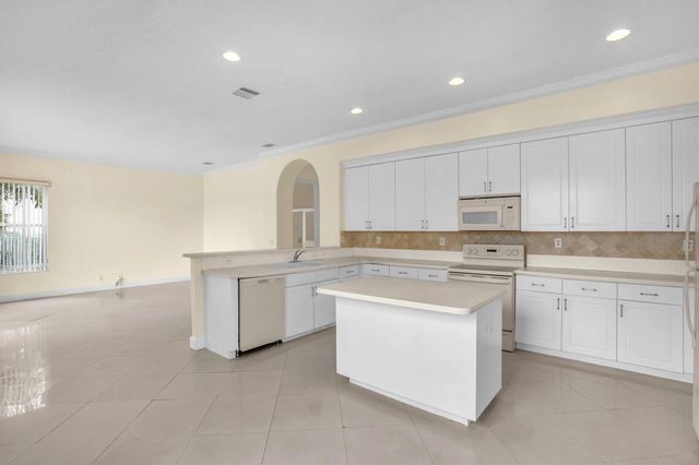 1324 Beacon Circle, Wellington, FL 33414