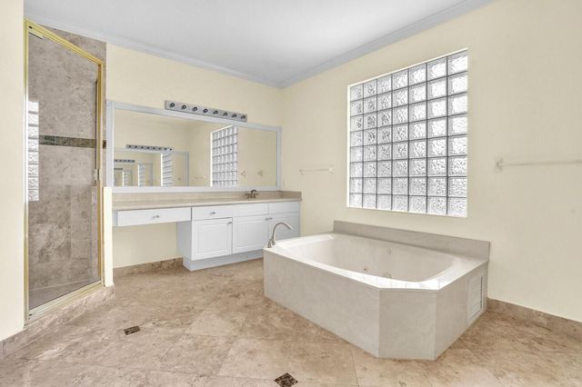 1324 Beacon Circle, Wellington, FL 33414