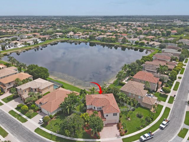 1324 Beacon Circle, Wellington, FL 33414