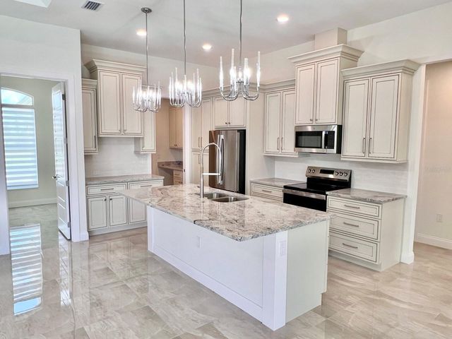 55 ROTONDA CIRCLE, Rotonda West, FL 33947