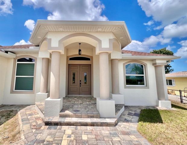 55 ROTONDA CIRCLE, Rotonda West, FL 33947