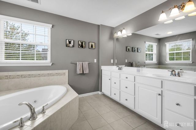 17 Carriage Way, Barnegat, NJ 08005