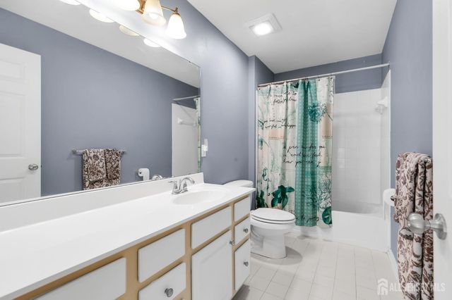 17 Carriage Way, Barnegat, NJ 08005