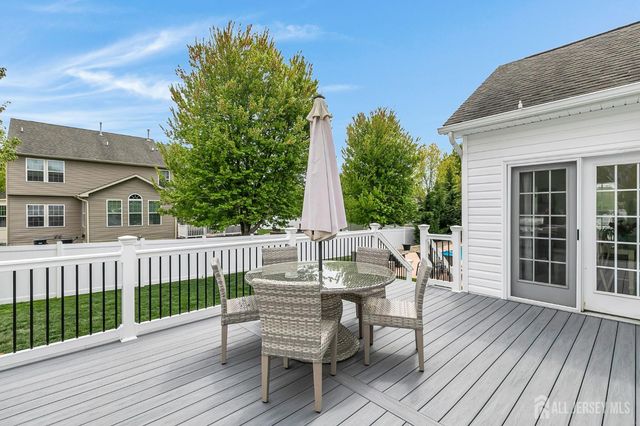 17 Carriage Way, Barnegat, NJ 08005