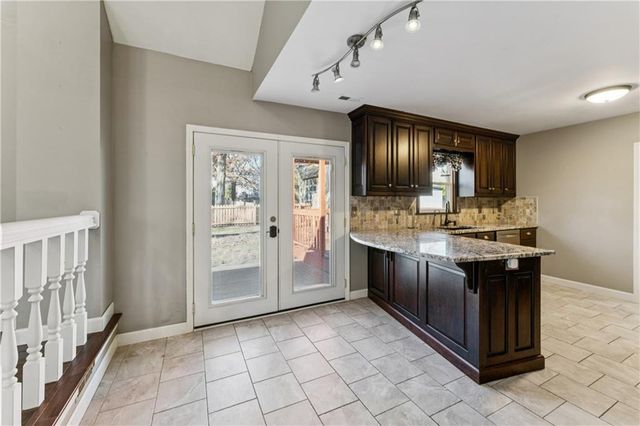 8308 Tomashaw Street, Lenexa, KS 66219