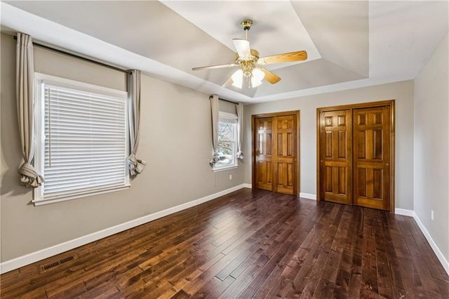 8308 Tomashaw Street, Lenexa, KS 66219