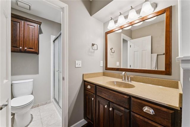 8308 Tomashaw Street, Lenexa, KS 66219