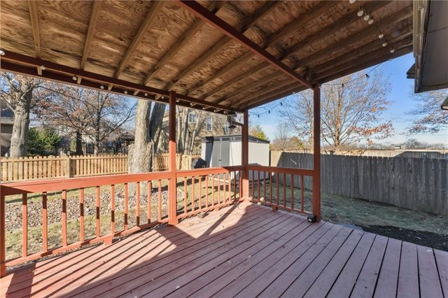 8308 Tomashaw Street, Lenexa, KS 66219