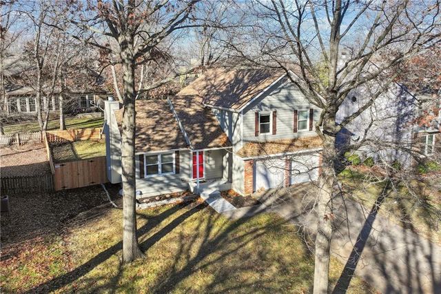 8308 Tomashaw Street, Lenexa, KS 66219
