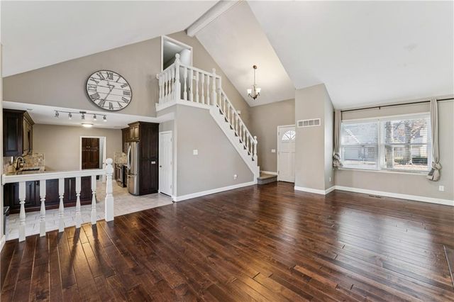 8308 Tomashaw Street, Lenexa, KS 66219