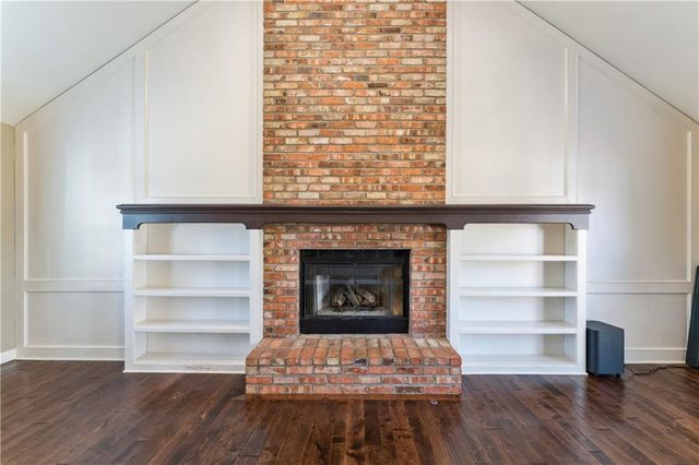 8308 Tomashaw Street, Lenexa, KS 66219