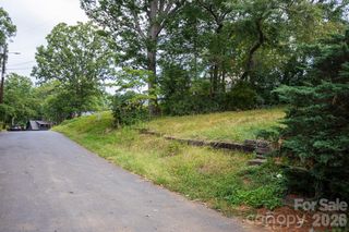 99999 Pine Cone Drive, Asheville, NC 28805