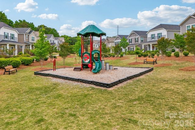 14200 Laughing Gull Road, Charlotte, NC 28278