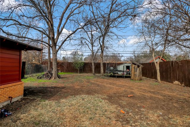 2904 Yates Street, Fort Worth, TX 76133