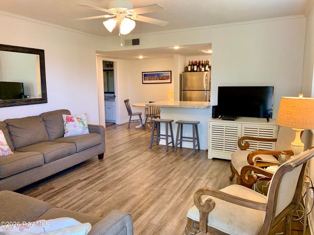 3121 Johnston Street 219, Lafayette, LA 70503