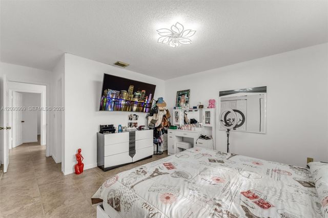 15815 SW 299th Terrace, Homestead, FL 33033