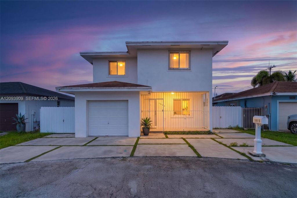 15815 SW 299th Terrace, Homestead, FL 33033