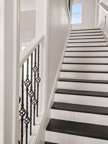 107 EAST NORTH STREET, Leesville, LA 71446