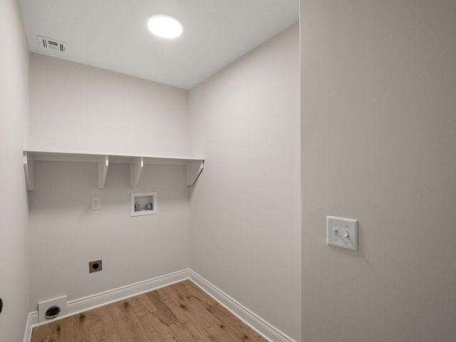 107 EAST NORTH STREET, Leesville, LA 71446