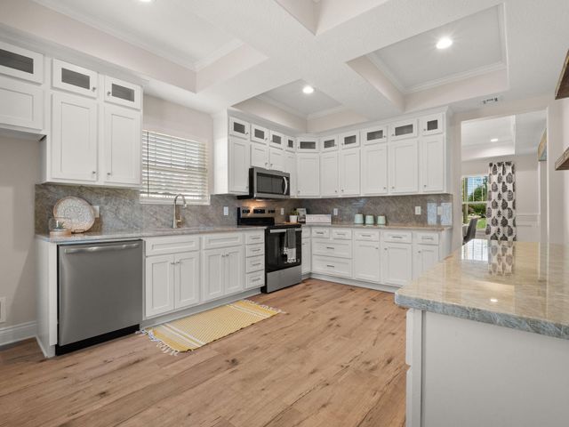 107 EAST NORTH STREET, Leesville, LA 71446