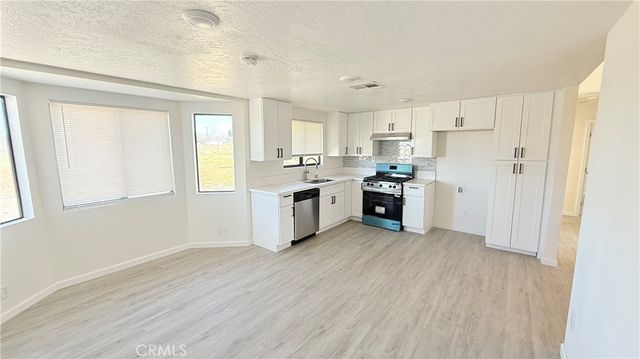 11389 Hesperia, Hesperia, CA 92345
