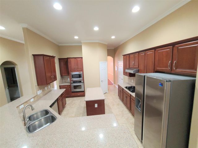 7015 Pinefern Lane, Spring, TX 77379
