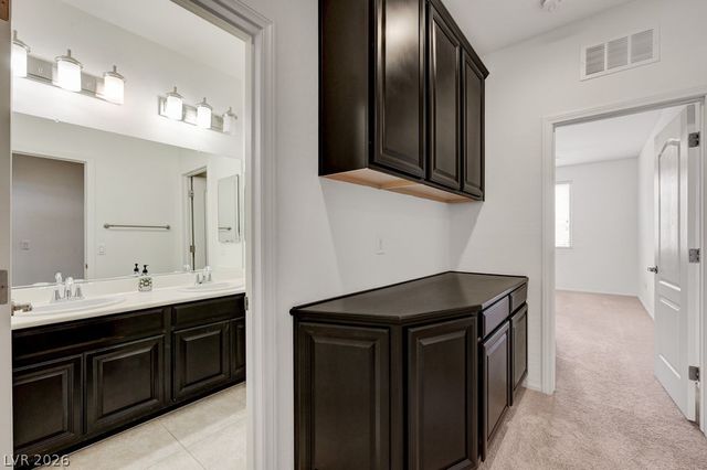 6221 Canterbury Field Road, Las Vegas, NV 89113
