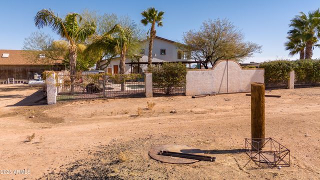 48236 N 519TH Avenue, Aguila, AZ 85320