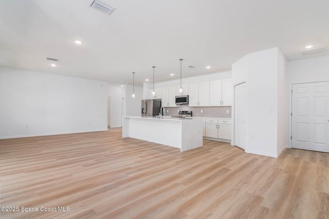 3274 Foresman SE, Palm Bay, FL 32909