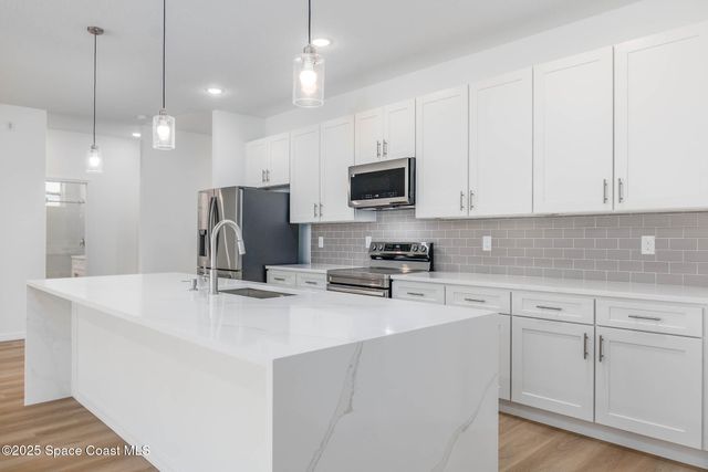 3274 Foresman SE, Palm Bay, FL 32909