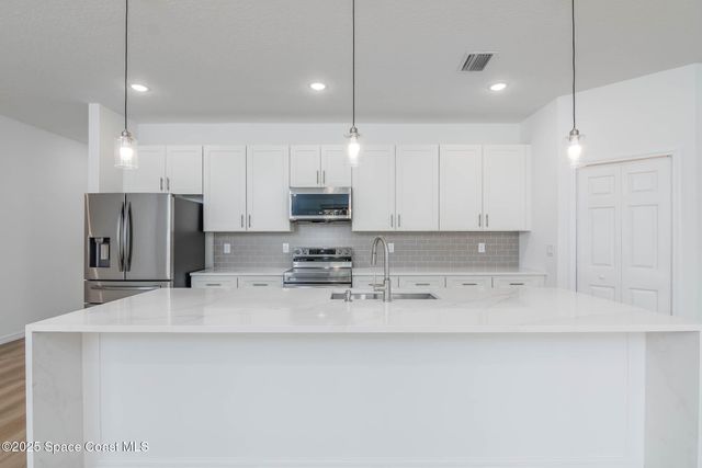 3274 Foresman SE, Palm Bay, FL 32909