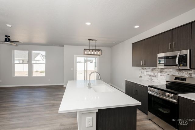 4953 S Amorita Ave, Meridian, ID 83642