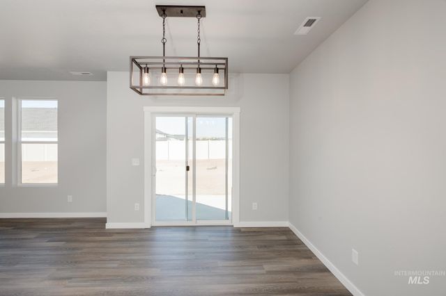 4953 S Amorita Ave, Meridian, ID 83642