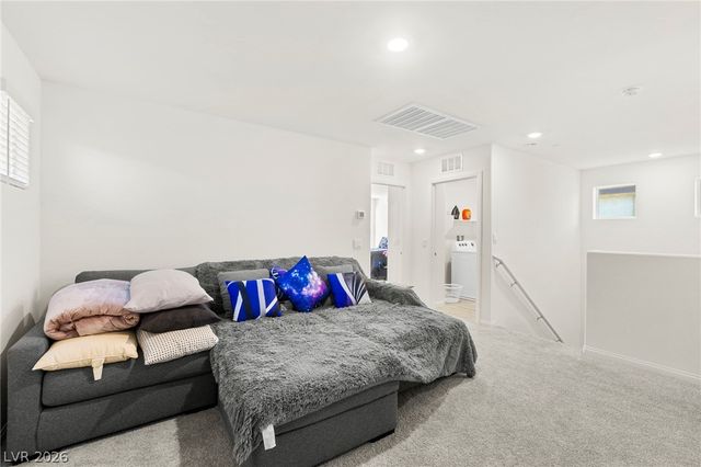 9998 Ullom Drive, Las Vegas, NV 89141