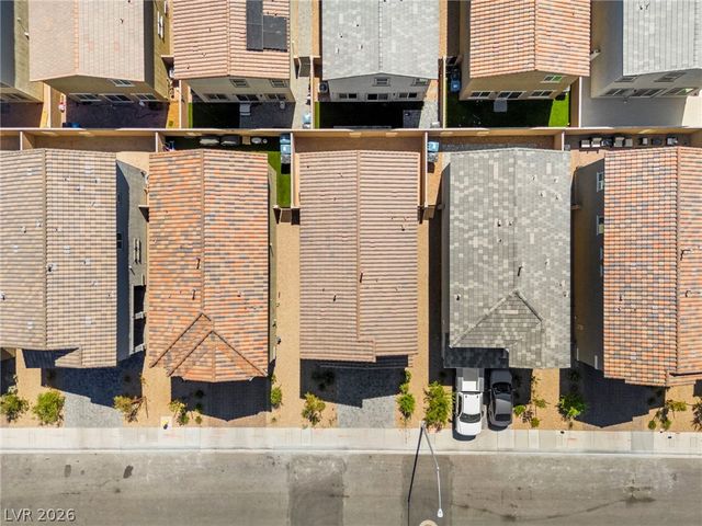 9998 Ullom Drive, Las Vegas, NV 89141