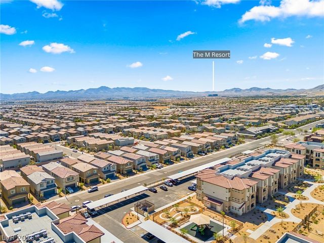 9998 Ullom Drive, Las Vegas, NV 89141