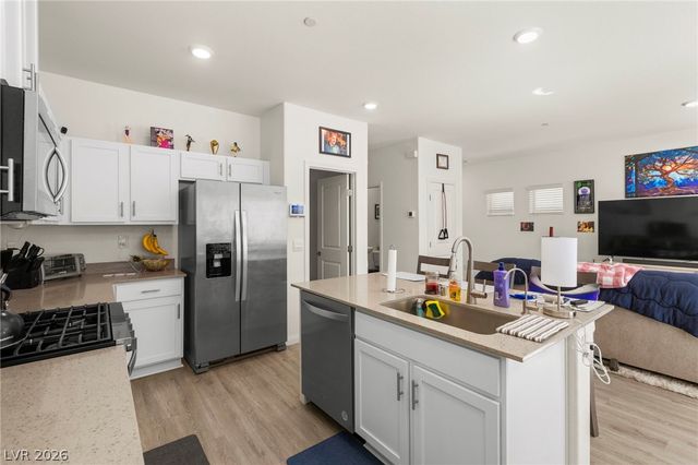 9998 Ullom Drive, Las Vegas, NV 89141