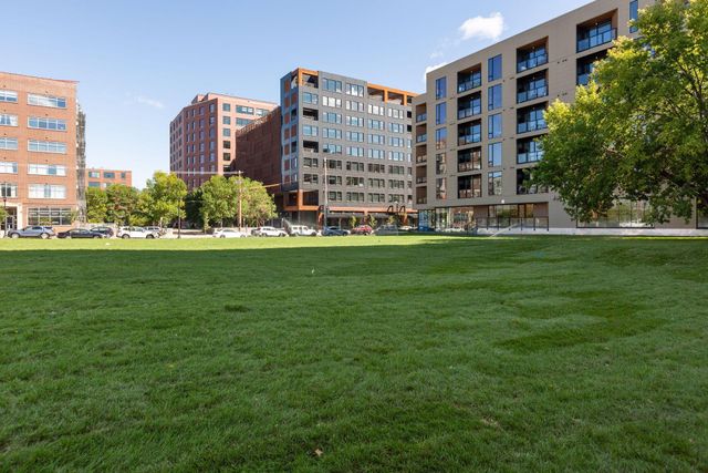 730 4th Street 206, Minneapolis, MN 55401