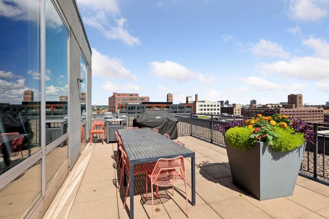 730 4th Street 206, Minneapolis, MN 55401
