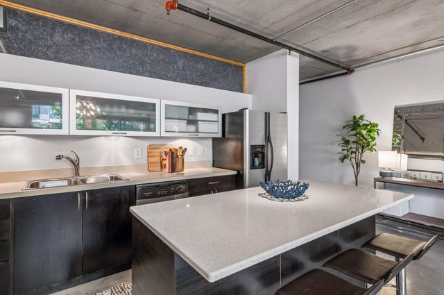 730 4th Street 206, Minneapolis, MN 55401