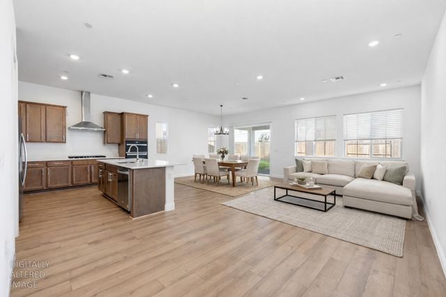 200 Star Dream Ct, Roseville, CA 95747