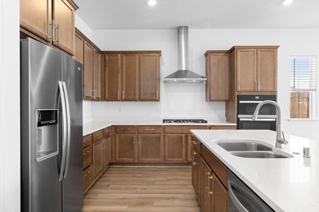 200 Star Dream Ct, Roseville, CA 95747