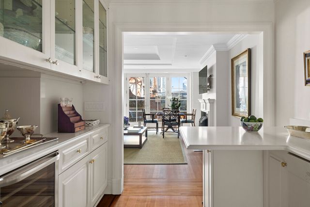 15 SUTTON Place, New York City, NY 10022